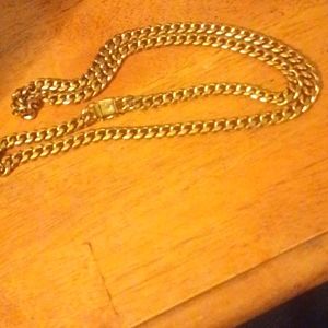 Gold rope chain
